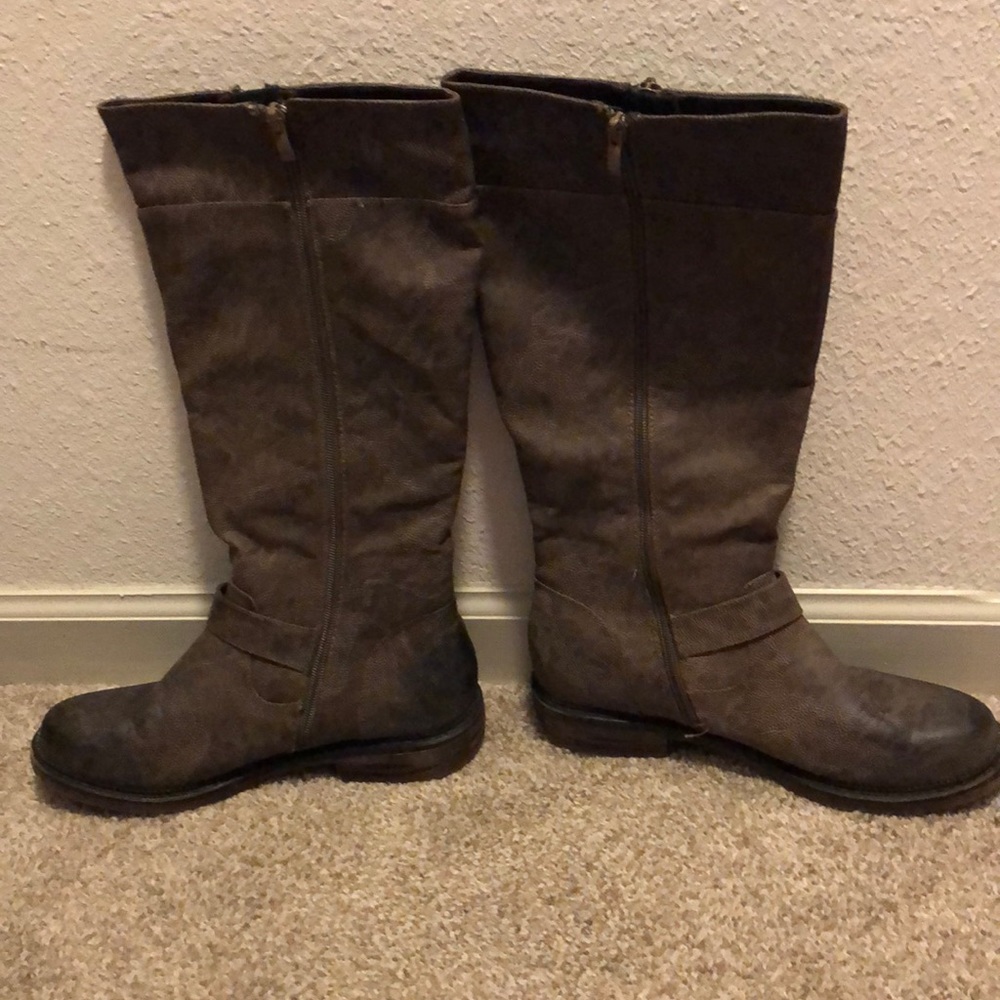 Fall boots - Picture 2 of 2